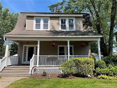 32 North Quaker Lane West Hartford, CT 06119
