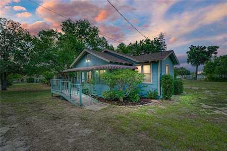 825 Avenue X NW Winter Haven, FL 33881