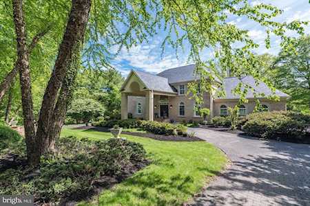 902 Hillstead Dr Lutherville Timonium, MD 21093