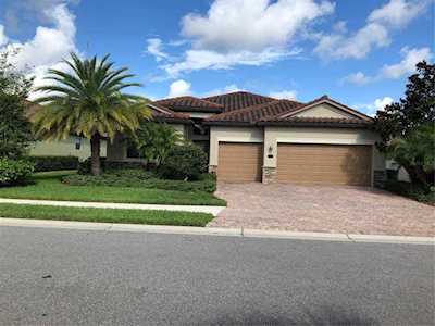 210 Whispering Palms Ln Bradenton, FL 34212