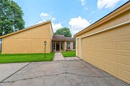 3110 Cherry Hills Dr Missouri City, TX 77459