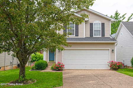 4407 Baygarden Ct Louisville, KY 40245