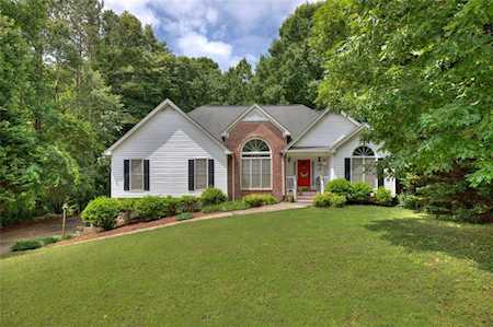 368 Warrenton Dr Douglasville, GA 30134