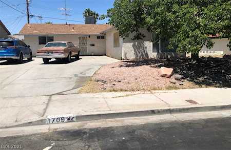 1709 Lamplighter Ln Las Vegas, NV 89104