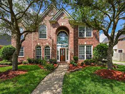 8907 Helena Bend Missouri City, TX 77459