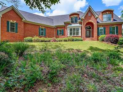 8415 Glen Lake Dr Cumming, GA 30028