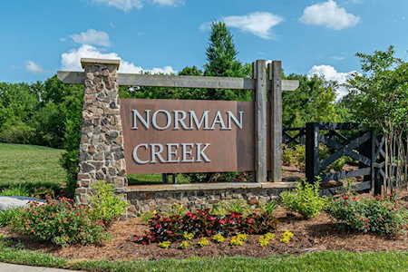 418 Norman Way Hendersonville, TN 37075