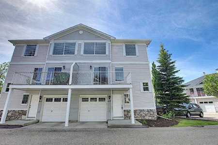 619 Country Village Cape NE Calgary, AB T3K 6E1