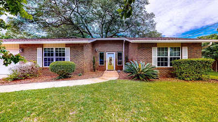 609 Crowder Court Fort Walton Beach, FL 32547