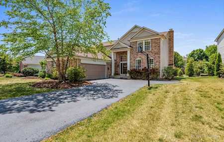4151 Bunker Hill Dr Algonquin, IL 60102