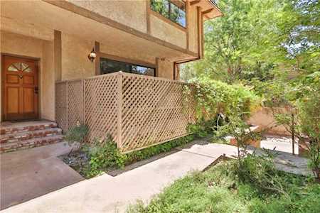 6201 Valley Circle Blvd #6 Woodland Hills, CA 91367