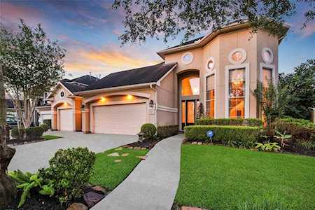 5307 Dawnington Place Sugar Land, TX 77479