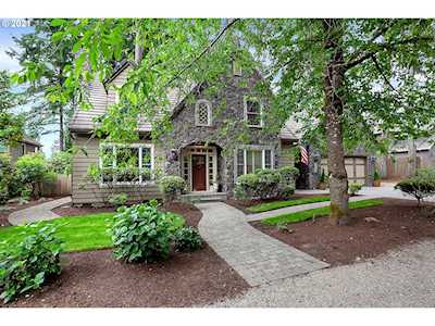 3140 Douglas Cir Lake Oswego, OR 97035