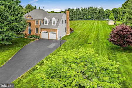 14825 Kelley Farm Dr Germantown, MD 20874