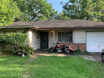 5222 Newkirk Ln Houston, TX 77021
