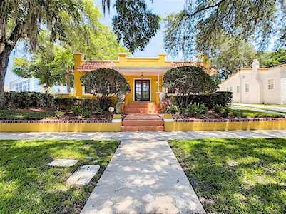 121 Wisteria Ave Orlando, FL 32806