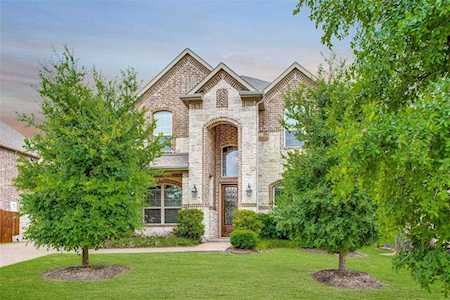 9743 Amberwoods Lane Frisco, TX 75035