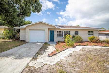 1306 Edmonton Dr Clearwater, FL 33756