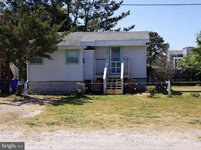 120 Dagsworthy St Dewey Beach, DE 19971