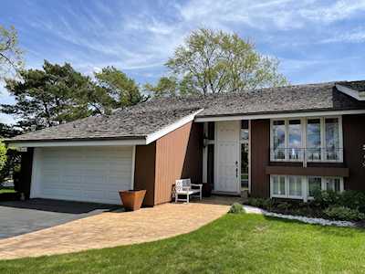 113 Briarwood Loop Oak Brook, IL 60523