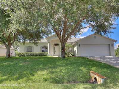 374 SW Gastin Street Palm Bay, FL 32908
