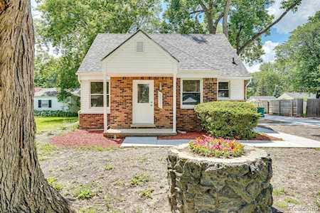 22111 Haynes Ave Farmington Hills, MI 48336