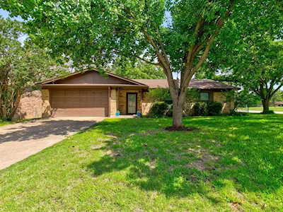 2601 Phelps Street Stephenville, TX 76401