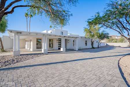 9626 E Kalil Drive Scottsdale, AZ 85260
