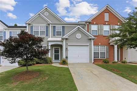 4905 Falling Water Terrace Roswell, GA 30076