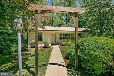 1106 Jenniper Ln Annapolis, MD 21403