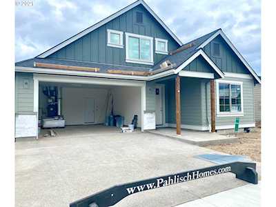 8157 SE Hayloft St #219 Hillsboro, OR 97123