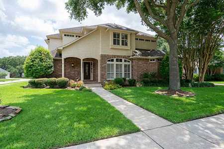16201 Tahoe Dr Jersey Village, TX 77040