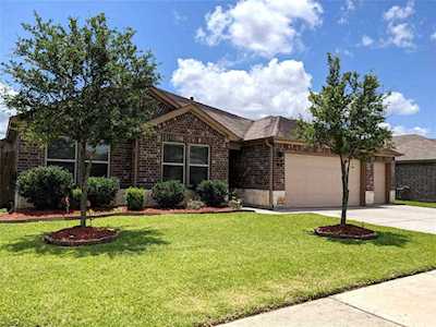 7 Indian Palms Dr Manvel, TX 77578