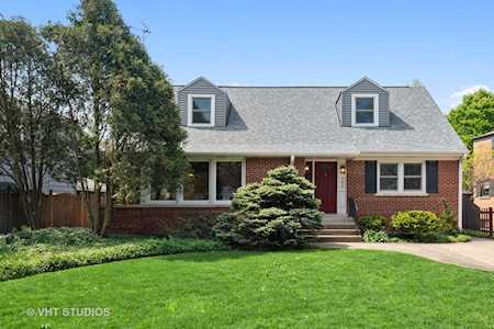 267 Chesterfield Ave Glen Ellyn, IL 60137