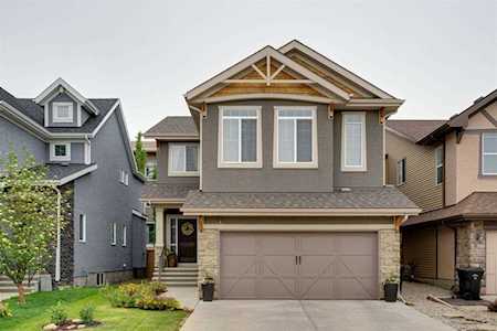 41 Aspenshire Crescent SW Calgary, AB T3H 0R4