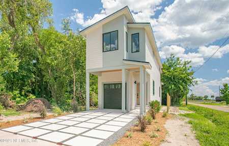 300 Elm St Fernandina Beach, FL 32034