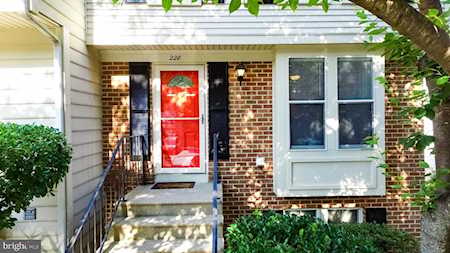 228 Red Jade Dr #14-2 Upper Marlboro, MD 20774