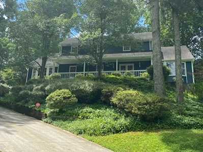 145 Old College Way Atlanta, GA 30328