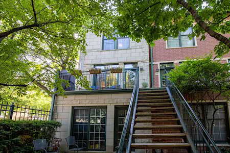 1813 S Clark St #J24 Chicago, IL 60616