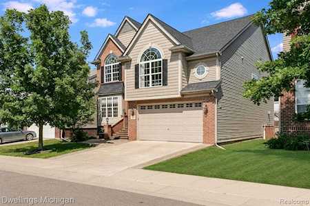 27616 Harrington Way Novi, MI 48374
