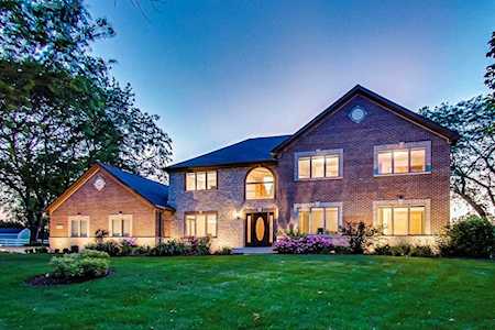 22W750 Elmwood Dr Glen Ellyn, IL 60137