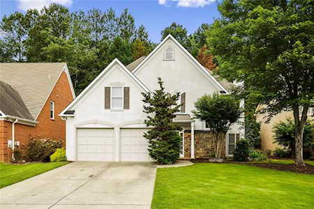 4956 Secluded Pines Dr Marietta, GA 30068
