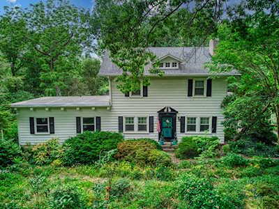 121 Bellevue Dr S Nashville, TN 37205