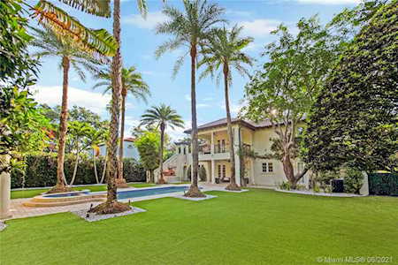 2516 N Greenway Dr Coral Gables, FL 33134