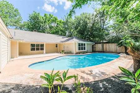 9819 Canoga Ln Houston, TX 77080