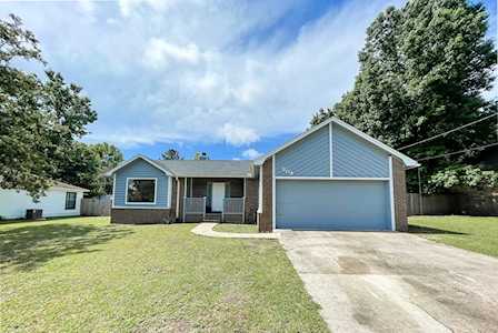 204 Grand Prix Drive Crestview, FL 32536