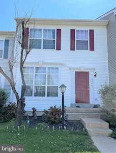 9047 Slate Stone Loop Bristow, VA 20136