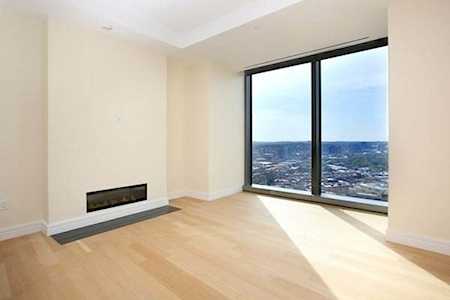 1 Dalton #2806 Boston, MA 02115