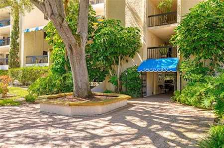 206 Tarpon POINT #206 Tarpon Springs, FL 34689