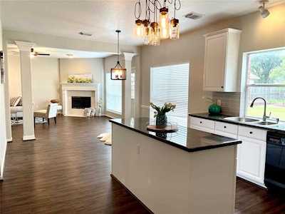 819 Epperson Way Sugar Land, TX 77479